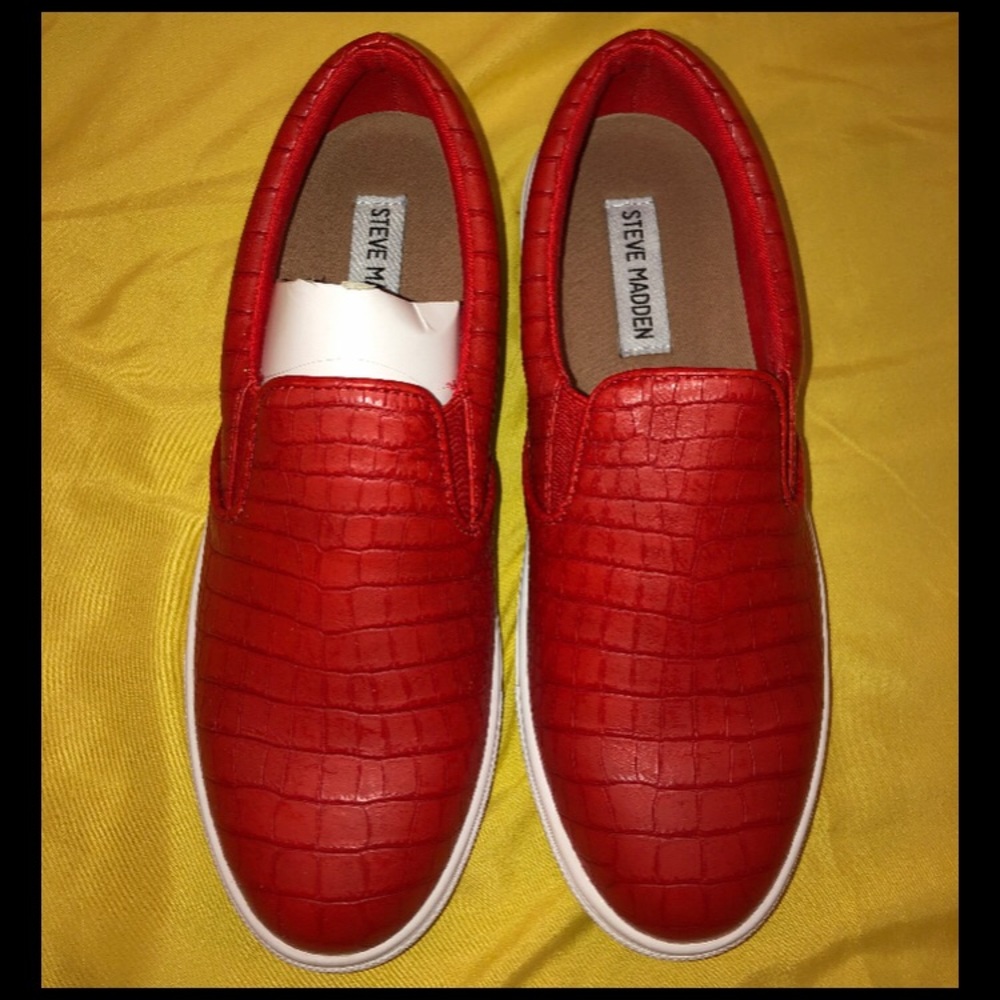 Steve Madden - Slip-On RED/CROC